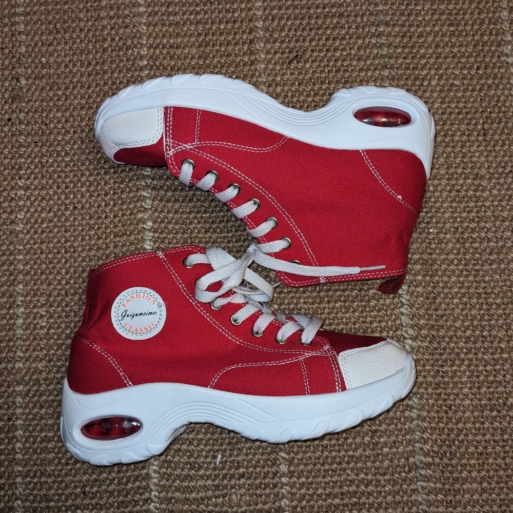 Red and White High-Top Canvas Sneakers 37 US6.5 New